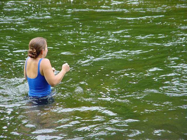 Click to display next picture